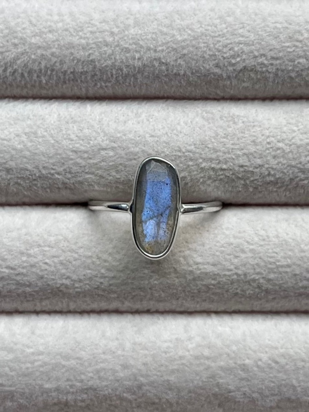 R174 | Genuine Labradorite Bezel-Set Rectangular Ring